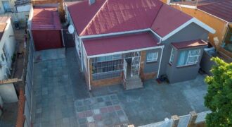 Discover this neat, well-maintained family home that’s ready for you to move in and start living!