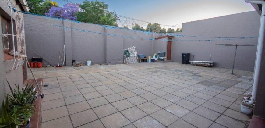 Discover this neat, well-maintained family home that’s ready for you to move in and start living!