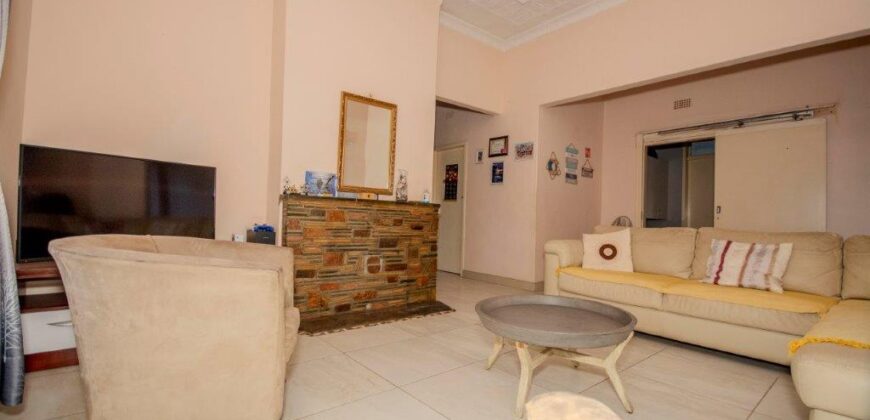 Discover this neat, well-maintained family home that’s ready for you to move in and start living!